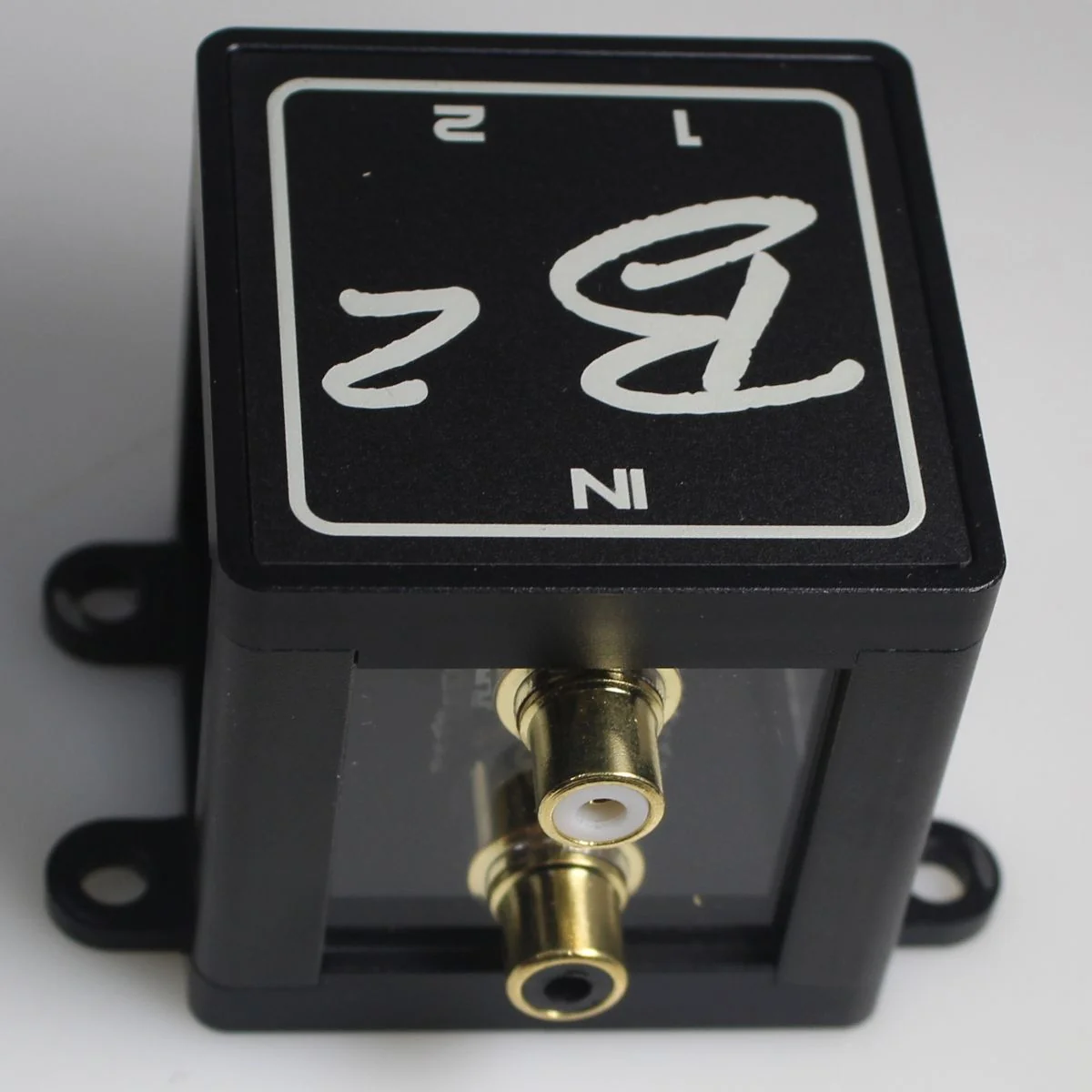 B2 Audio 1-to-2 Pair Cockbox RCA Splitter Distribution Block OPEN BOX - Image 7