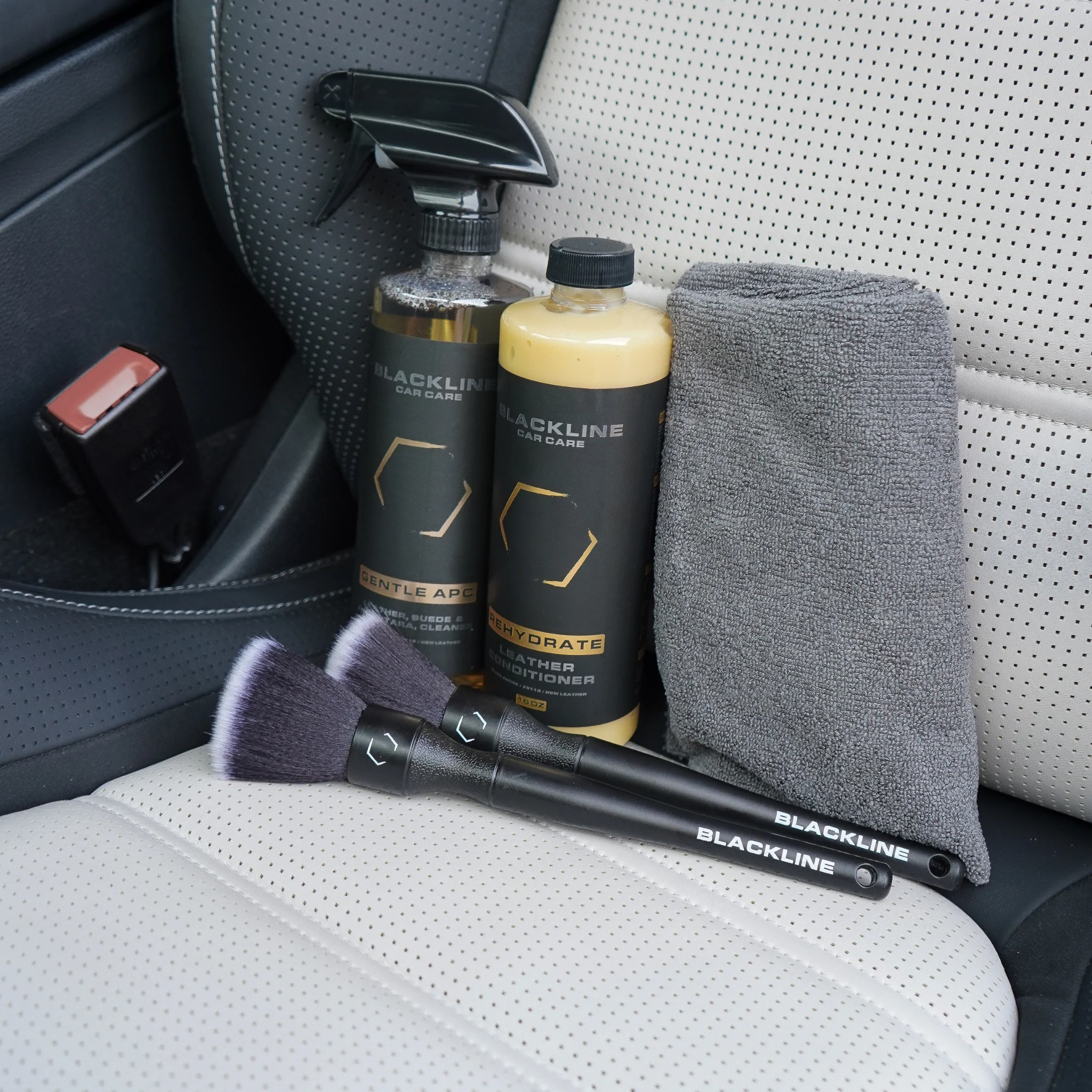 BLACKLINE® REHYDRATE LEATHER CONDITIONER - Image 6